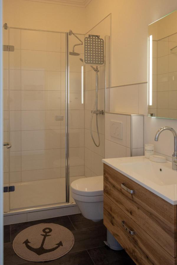 Heimathafen Ueber Hafen-Pub Apartment Пелворм Екстериор снимка
